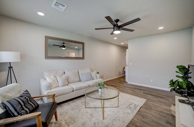 2-BR Restful Stay in a Redesigned Home Near The Momentary & 8th Street Market