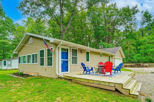 2 Fire Pits and Lake Access Cozy Mecosta Getaway!