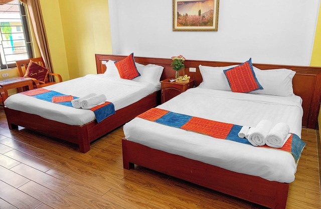 2 king beds with lovely breakfast at Cherry Sapa Hotel!