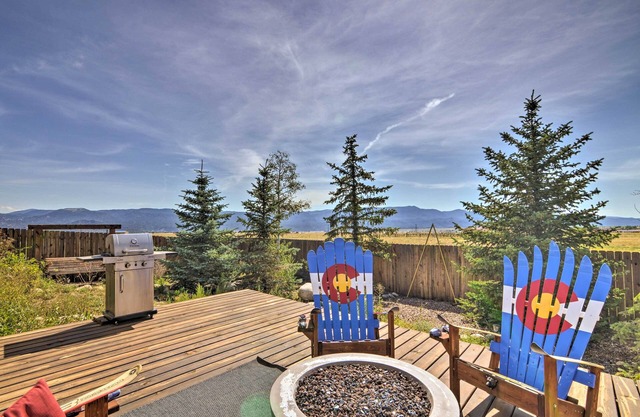 2 Mi to Hot Springs: Nathrop Gem w/Fire Pit