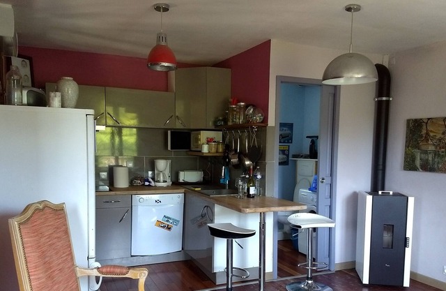 2 room apartment mezzanine 25 minutes is Paris (SNCF) and Disney Land