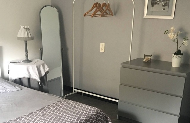 2 room apartment - parking and beach 8 minutes walk