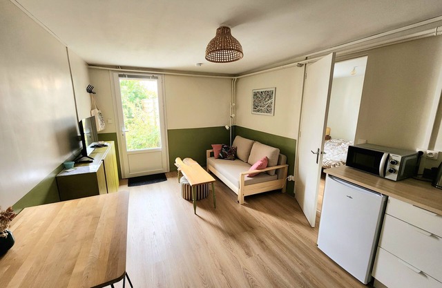 2-room apartment with garden
