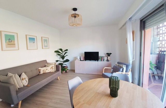 2-rooms apartment with Wifi and balcony