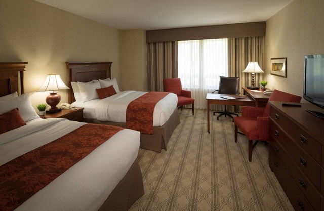2 Units | Ideal Family Stay w/Modern Features | Ample Parking & Dining Options