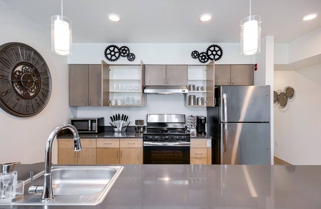 20% OFF Cyber Monday Special /Seamless Living