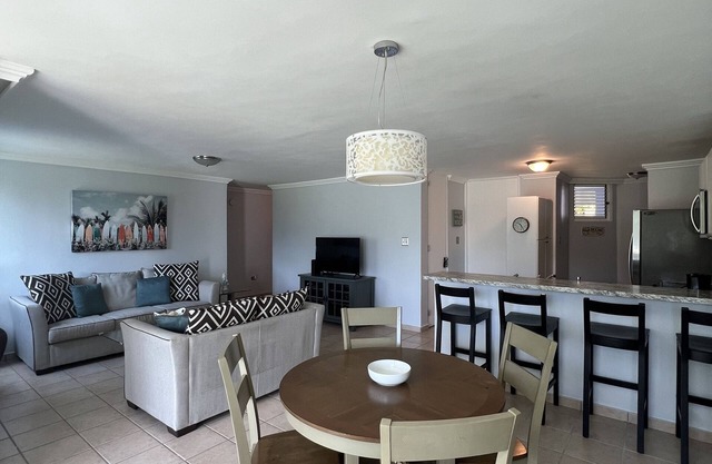 20% off Garden condo, pool, close to beach & gulf