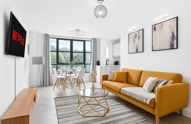 20% Off Monthly Stays | Stunning 3 Bedroom New Build | 7mins to London Bridge