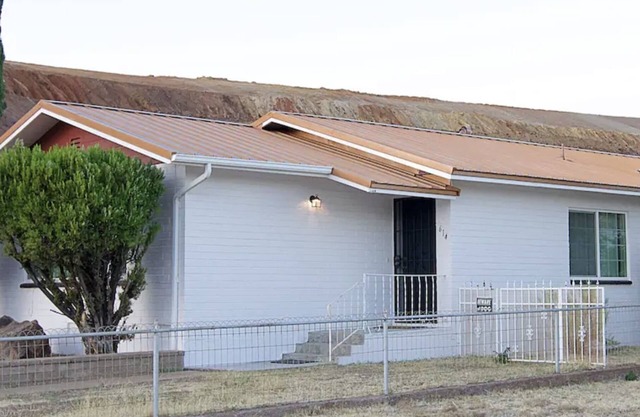 2025 Best of Bisbee places to stay 3rd place, 2 bed 1 bath, max 28 night booking