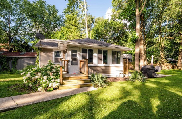 (2026 Open!) 3 Nt Min! Union Pier Cottage Close To Beach & Downtown!