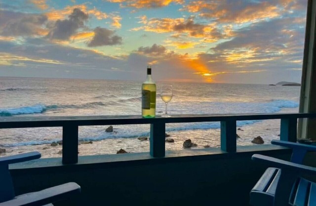 22-12 Sea Cliff · Ocean Serenity! Directly on the Water @Sea Cliff!