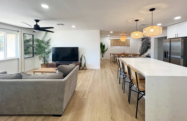 2400 sq ft home with pool near Old Town Scottsdale