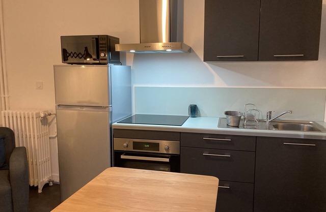 25 m2, independent access