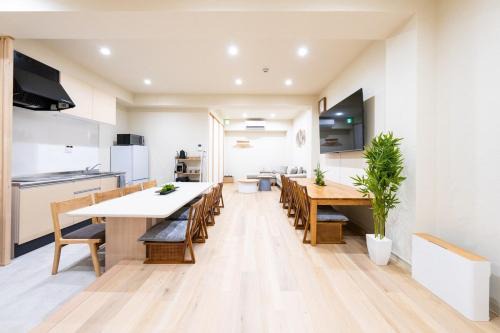 250平米 ベッド17台 4Bathroom Free Netflix Expo USJへ約10分