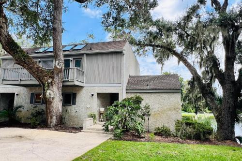 2669 N Golf Villas
