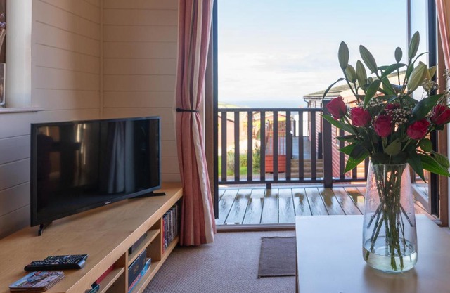 28 Ocean Terrace Lodge - 3 Bed-Sleeps 6-TJS28OT