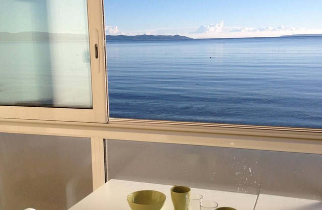 28m2-Apartment-Family-Ensuite with Shower-Sea view