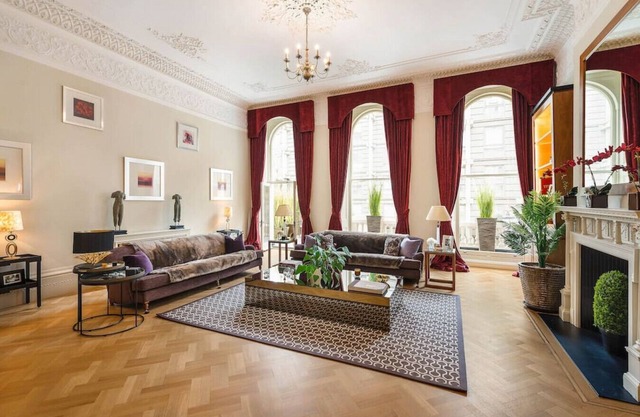 29LG · Grand Ambassadorial Duplex Apartment Hyde Park