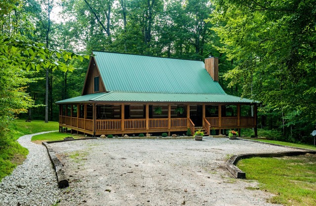2BR, 2.5 BA