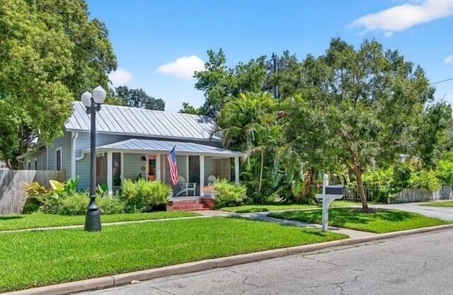 2BR COTTAGE IN SANFORD HISTORIC DISTRICT