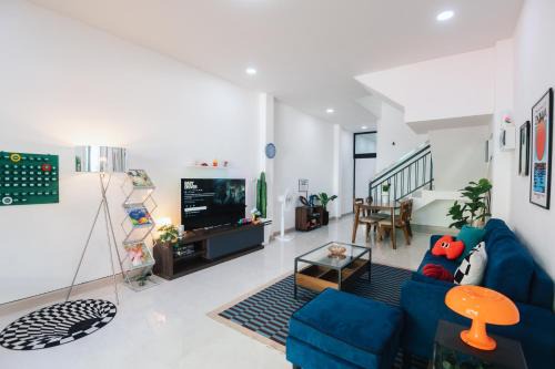 2BR Free Netflix 6Mins to Lee Garden