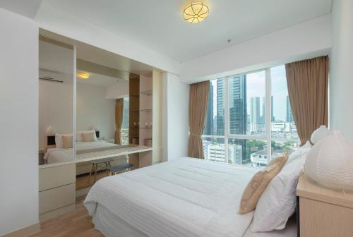 2BR Fully furnished Apartment at Setiabudi Sky Garden Kuningan