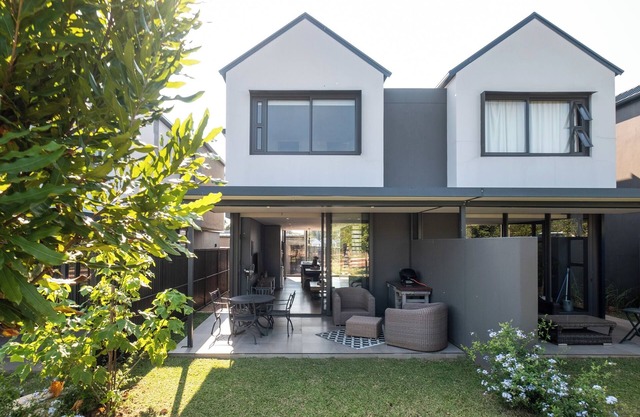 2BR Holiday Home - Self Catering - Pool - Aircon