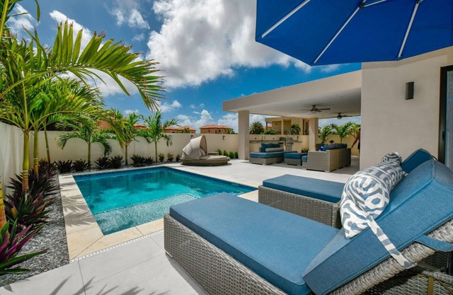 2BR Luxury Villa with PRIVATE POOL - 30% DISCOUNT
