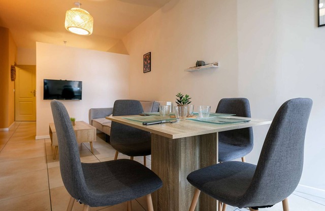 2nd floor - Yellow - 1 bedroom