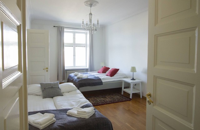 2ndhomes Stunning Top Floor Residence with 2BR & Sauna
