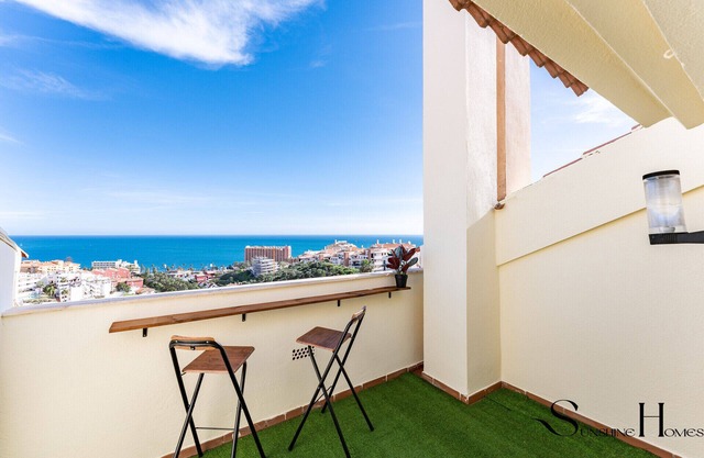 3-Bed Seaview Escape: Pool, Garage, 4 Terraces