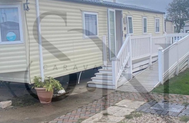 3 bed static caravan lyons Winkups