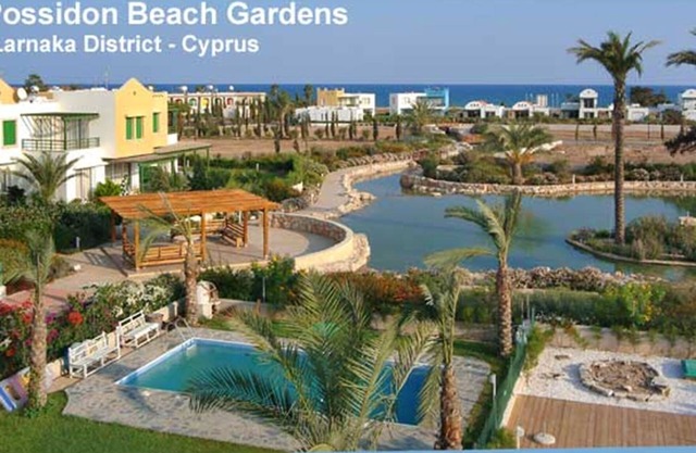 3 bedroom 3 bathroom with private pool