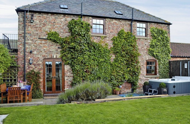 3 bedroom accommodation in near Easingwold