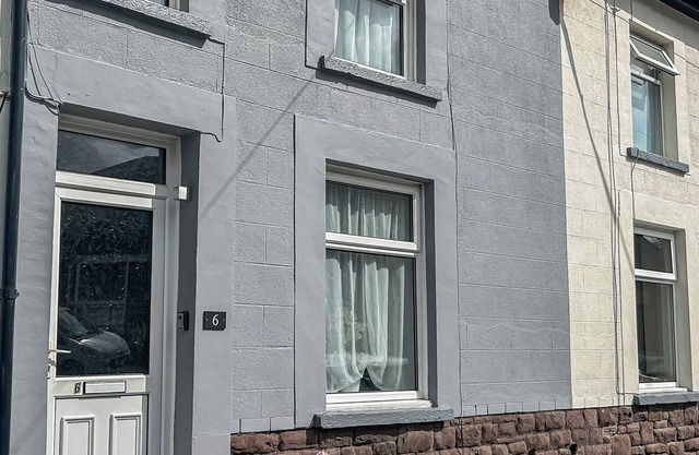 3 bedroom accommodation in Abergavenny
