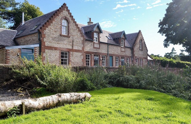 3 bedroom accommodation in Alloway, near Ayr