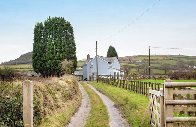 3 bedroom accommodation in St Dennis, near St Austell