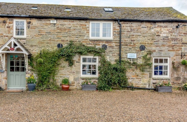 3 bedroom accommodation in Melkridge