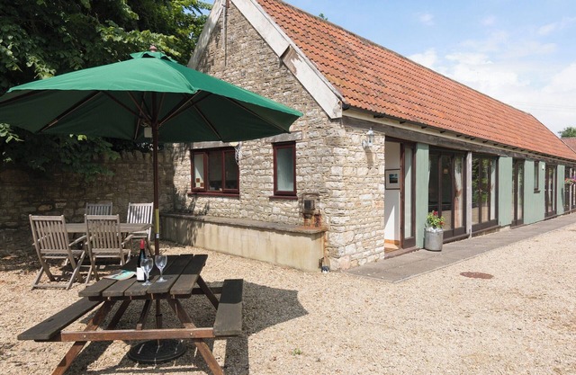 3 bedroom accommodation in Foxcote, near Radstock