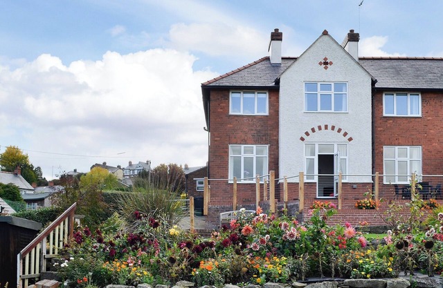 3 bedroom accommodation in Brymbo, near Wrexham