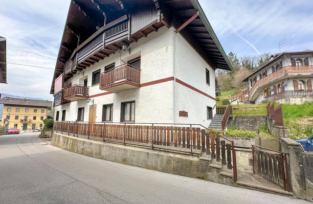 3 bedroom amazing apartment in Lamon