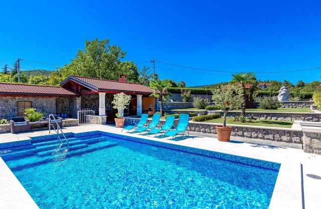 3 bedroom amazing home in Jurdani