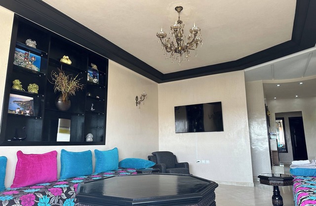 3-bedroom apartment in fabulous Casablanca with WiFi, AC