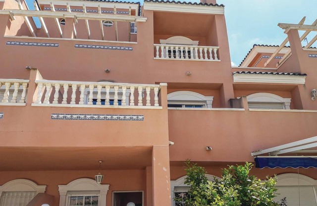 3 bedroom awesome home in Santa Pola