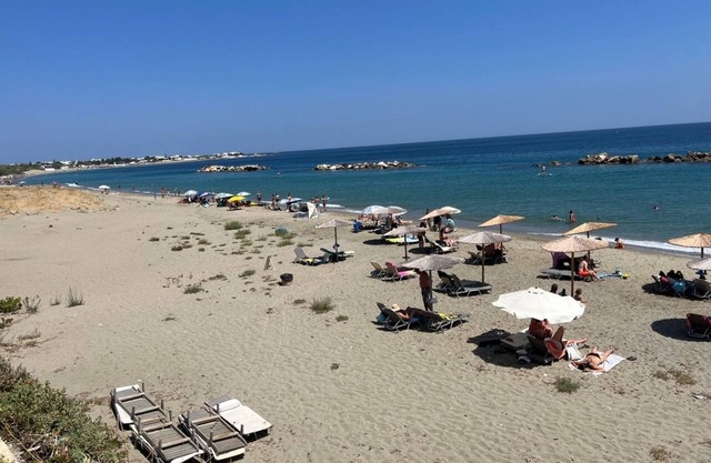 3 bedroom Beach Apartment.