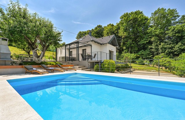 3 bedroom beautiful home in Beretinec