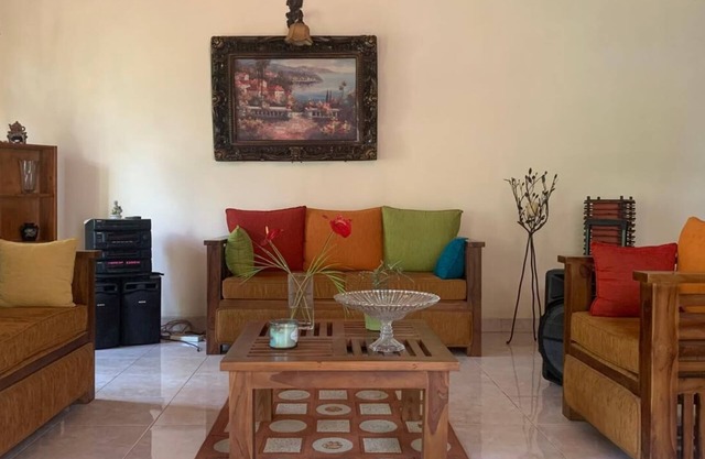 3-bedroom calm and cosy house in enjoyable Kandy with WiFi