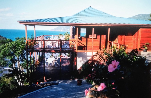 3 bedroom Caribbean Style Villa - Panoramic view over Smuggler's Cove Beach