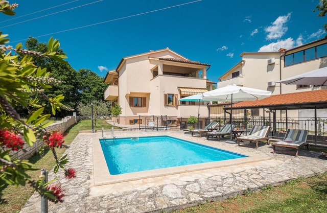 3 bedroom cozy apartment in Porec