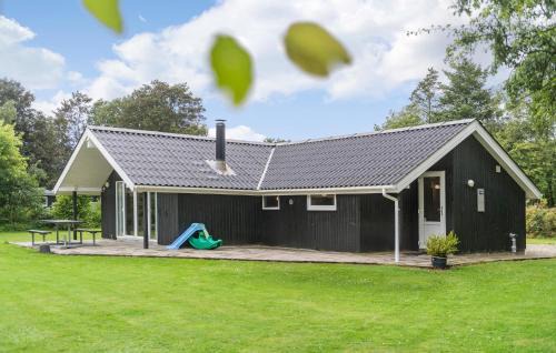 3 Bedroom Cozy Home In Oksbøl